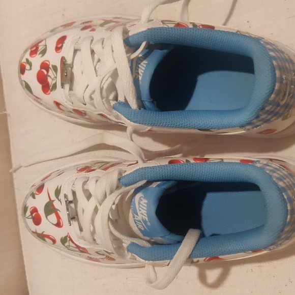 Youth Nike Air Force 1 cherry sneakers sz 5Y shoes - Picture 6 of 12